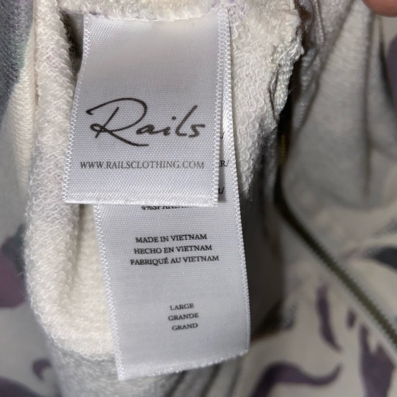 Rails Marlo Ivory Gradient Tiger Stripe sweatshirt cozy Fall Winter - Picture 10 of 11